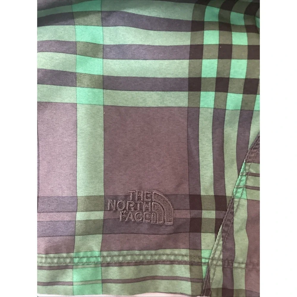 THE North Face Shorts Mens Size LG Plaid Green Swim Suit Trunks Belt and Pockets